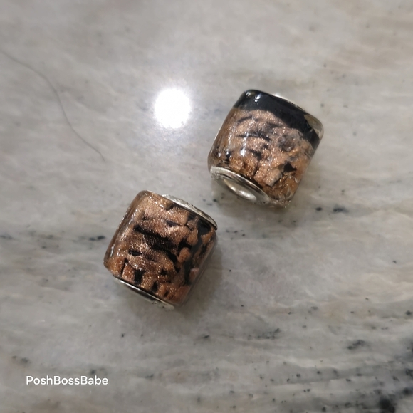 2 925 square metal center glass beads - Picture 3 of 7